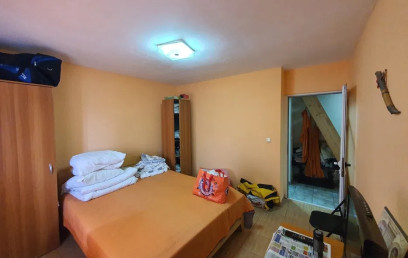 2 camere,  decomandat ,  40 mp , de vanzare apartament in zona Dacia,  (Piata Dacia) 148648