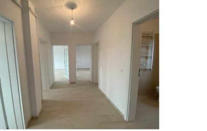 2 camere,  decomandat ,  60 mp , de vanzare apartament in zona Apartamente Noi Iasi,   142658